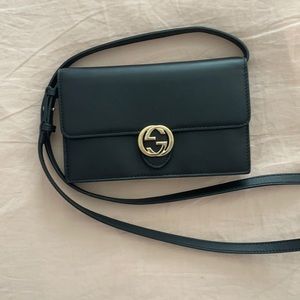 Women’s Gucci bag.